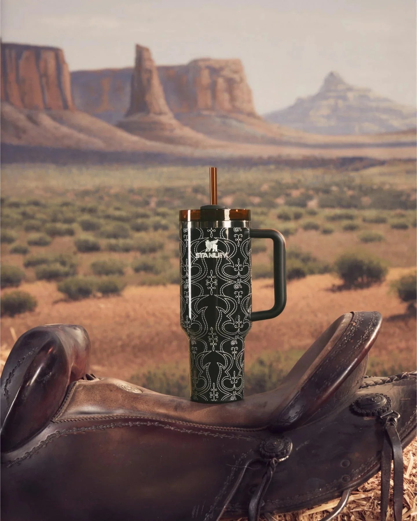 Barbie™ ’80s Western Ken Quencher 1.8L – Midnight Black Edition Water Bottle